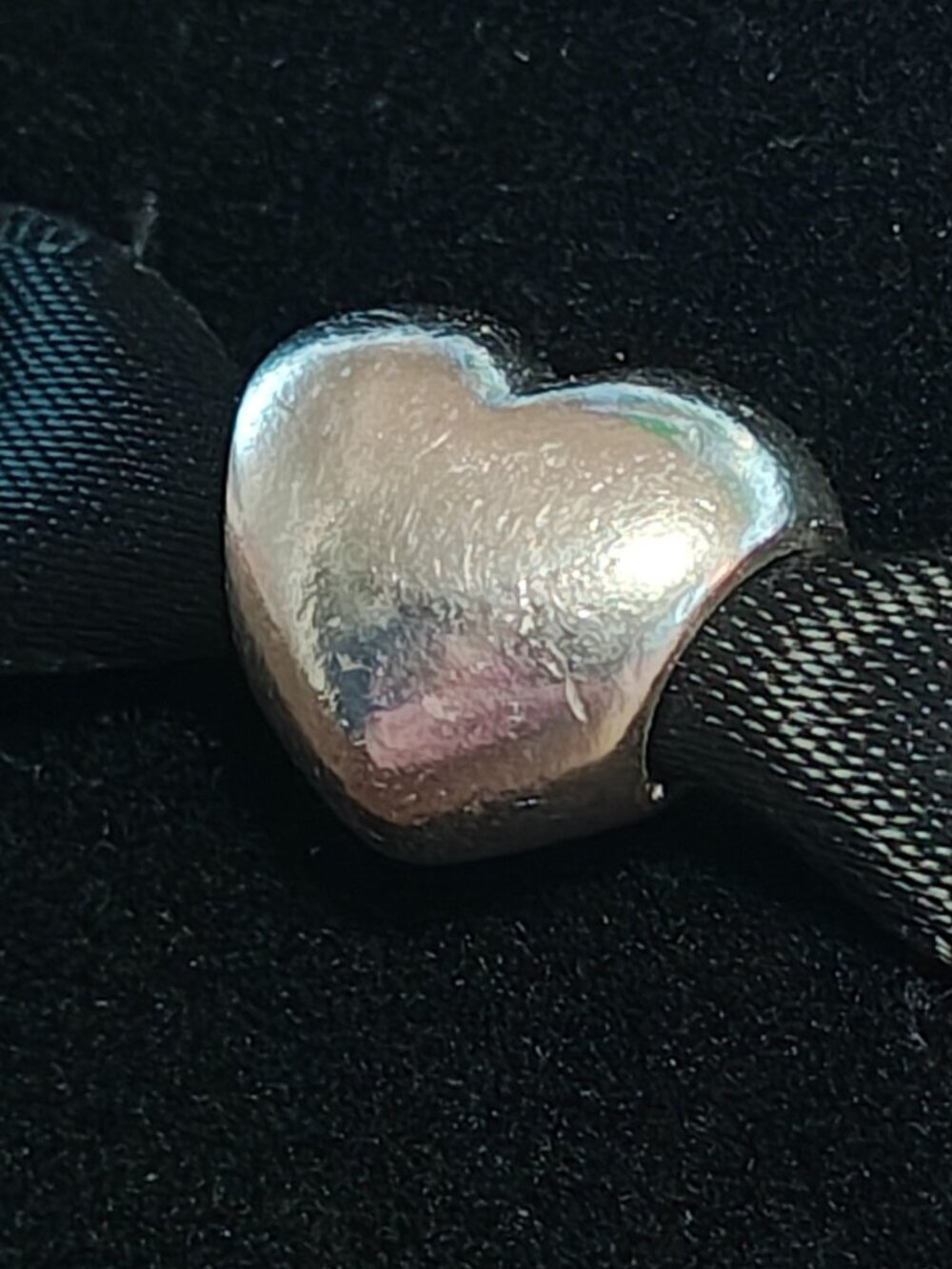 Authentic Pandora Large Smooth Heart Charm 790137 - Picture 4 of 7